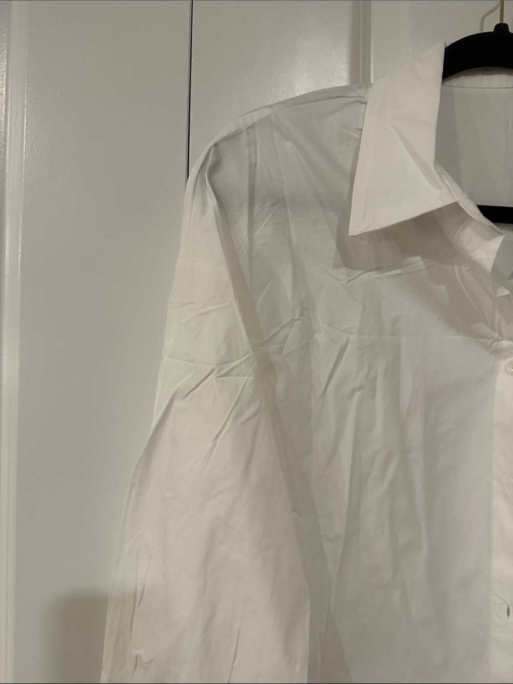 Cropped White Button-Down Shirt - Picture 8 of 16